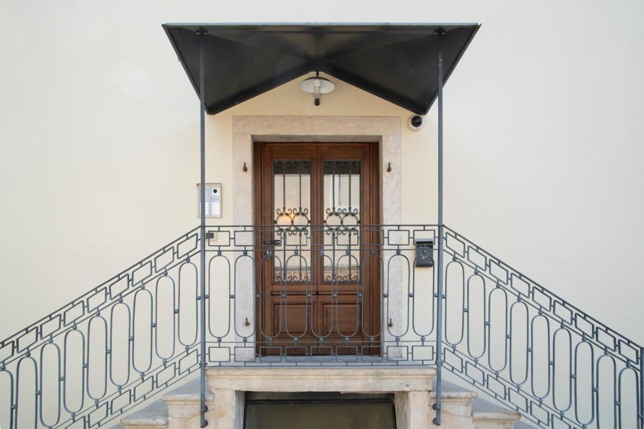 La Canonica Suite Apartments New Location Trento Exterior photo
