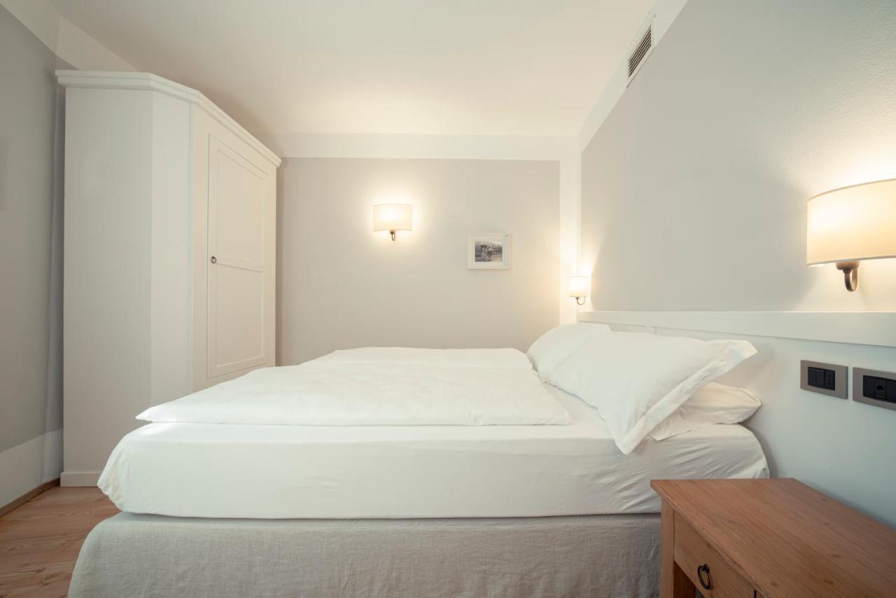 La Canonica Suite Apartments New Location Trento Exterior photo